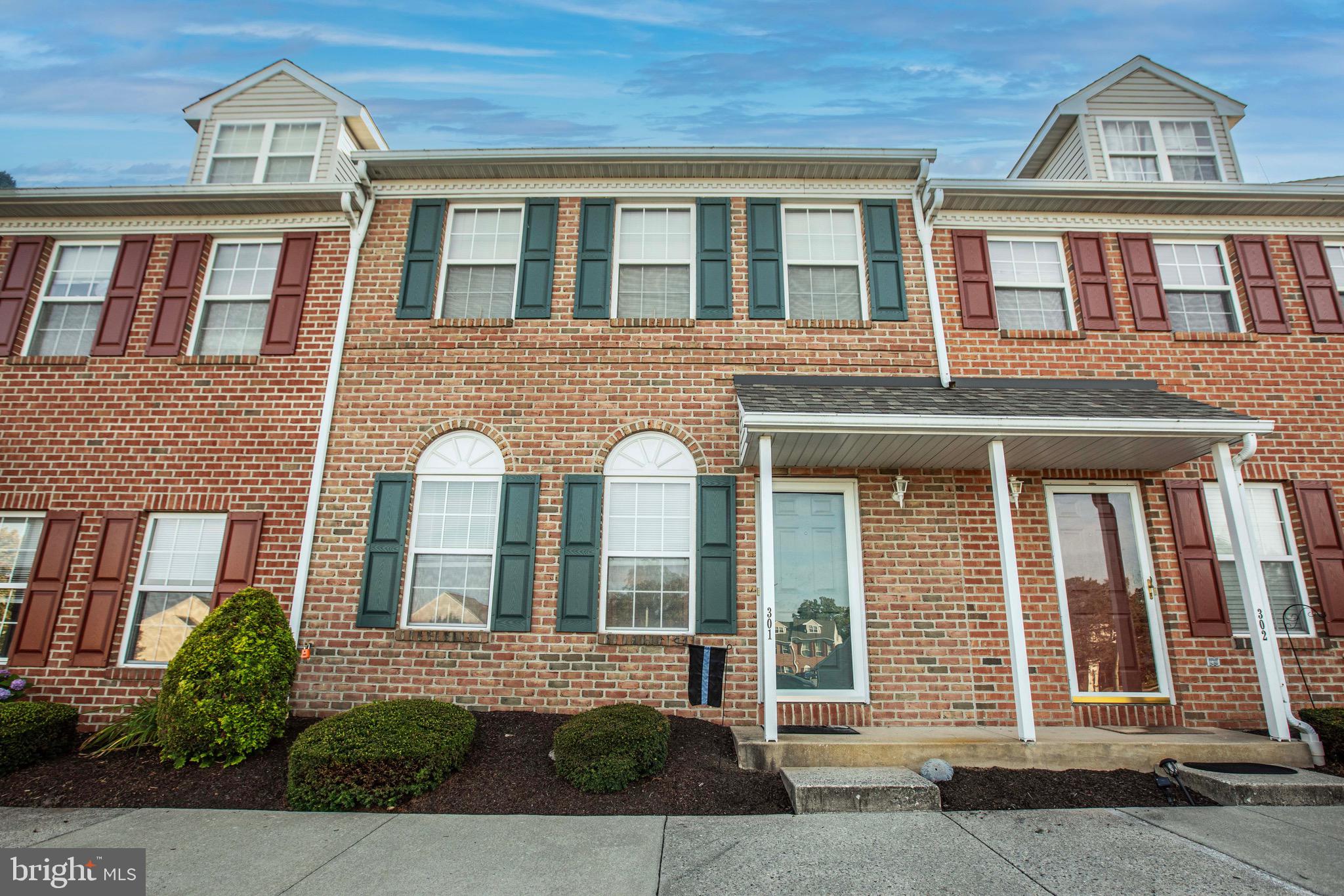 301 Barrington Drive Reading, PA 19607 - Photo 1 of 25 Gallery Image 1