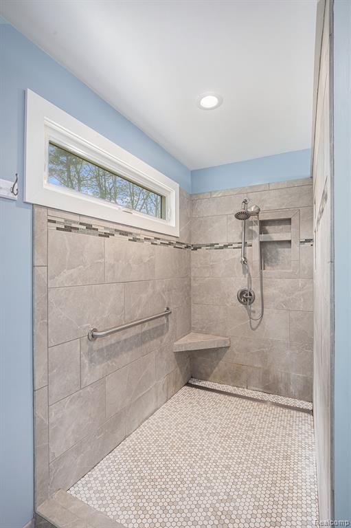 1897 North Summers Road Imlay City, MI 48444 - Photo 14 of 25