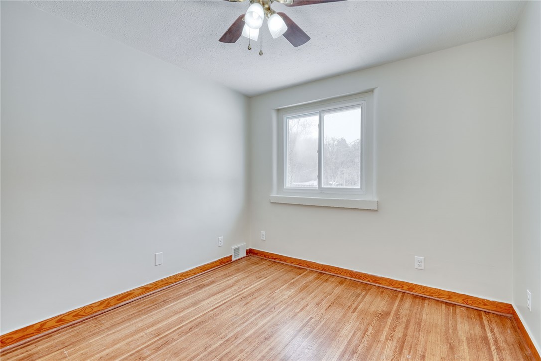 528 Whiting Road Webster, NY 14580 - Photo 21 of 50 BEDROOM #2 - HARDWOODS