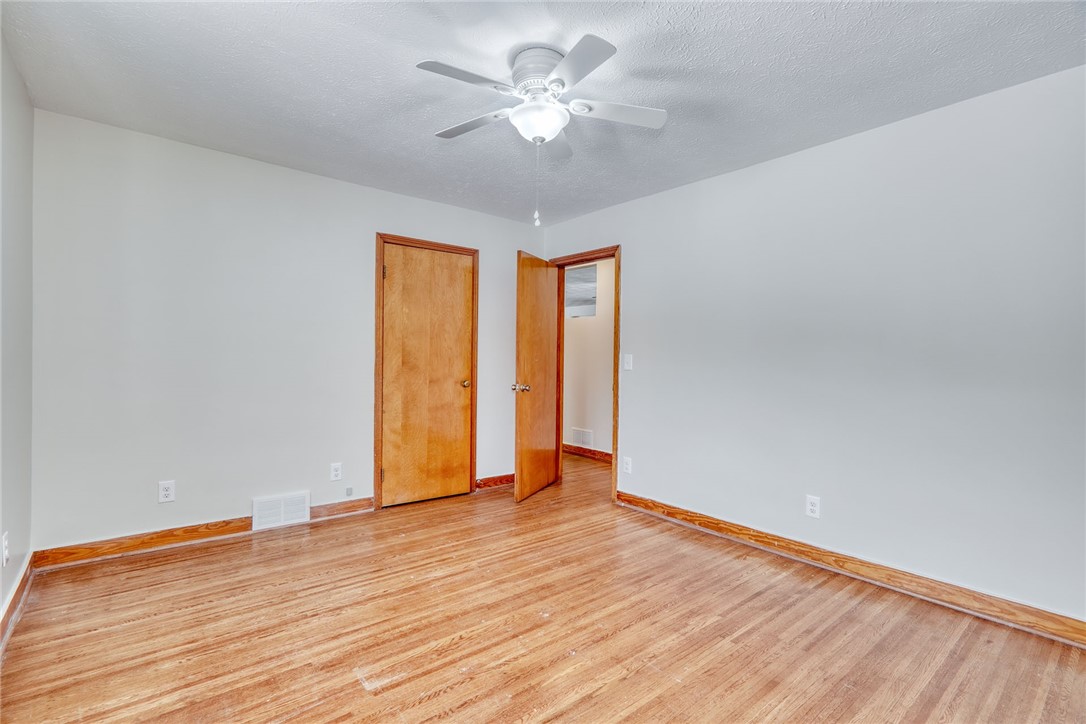 528 Whiting Road Webster, NY 14580 - Photo 27 of 50 BEDROOM #3