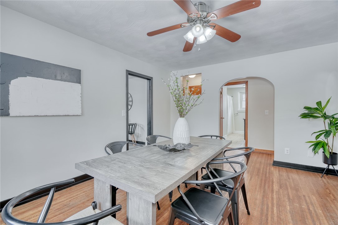 528 Whiting Road Webster, NY 14580 - Photo 10 of 50 FORMAL DINING