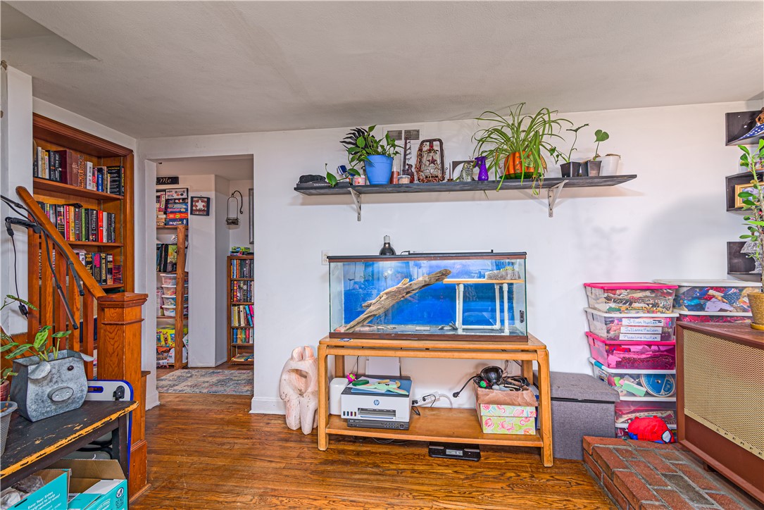 84 Pierce Street Westerly, RI 02891 - Photo 13 of 33