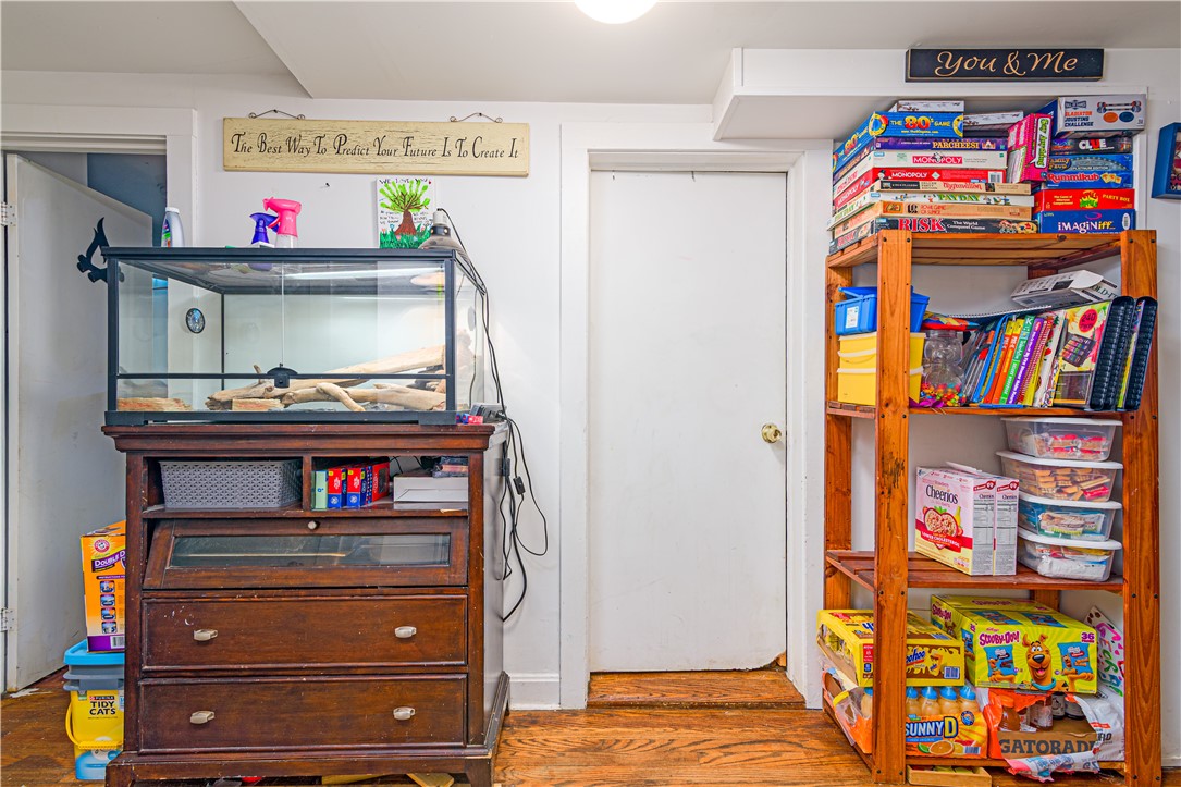 84 Pierce Street Westerly, RI 02891 - Photo 18 of 33