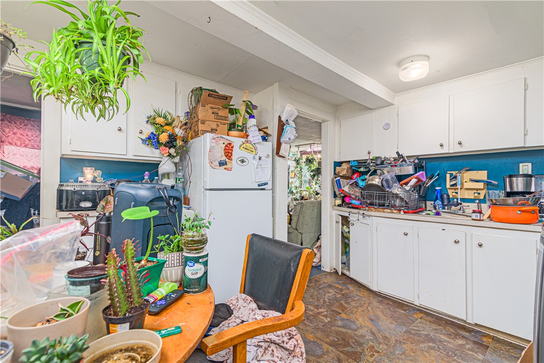 84 Pierce Street Westerly, RI 02891 - Photo 25 of 33