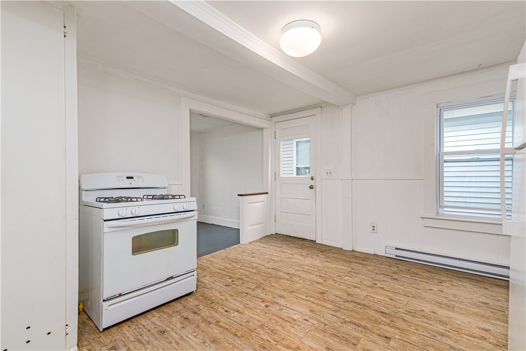 84 Pierce Street Westerly, RI 02891 - Photo 29 of 33