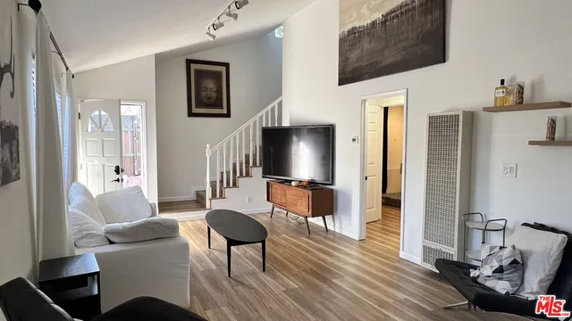 $5,600 | 813 5th Avenue, Venice, CA 90291