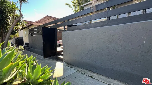 $5,600 | 813 5th Avenue, Venice, CA 90291