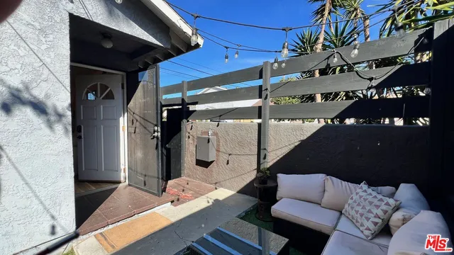$5,600 | 813 5th Avenue, Venice, CA 90291