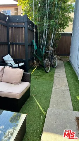 $5,600 | 813 5th Avenue, Venice, CA 90291