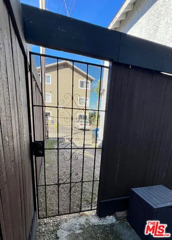 $5,600 | 813 5th Avenue, Venice, CA 90291