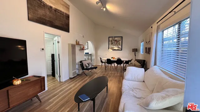 $5,600 | 813 5th Avenue, Venice, CA 90291