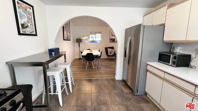 $5,600 | 813 5th Avenue, Venice, CA 90291