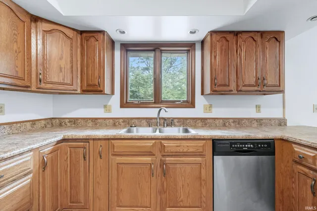 $210,000 | 906 East 49th Street, Marion, IN 46953