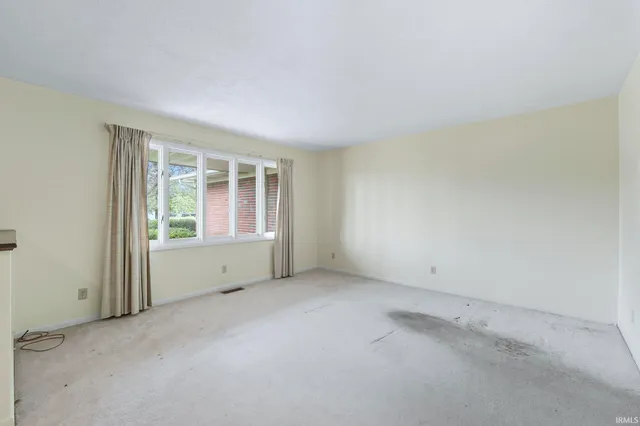 $210,000 | 906 East 49th Street, Marion, IN 46953