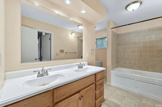 $210,000 | 906 East 49th Street, Marion, IN 46953