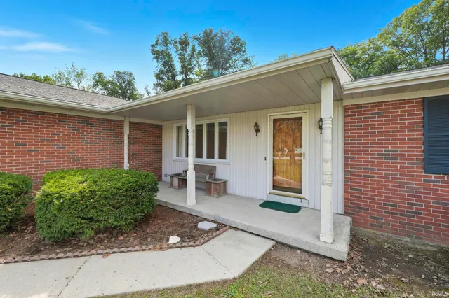 $210,000 | 906 East 49th Street, Marion, IN 46953