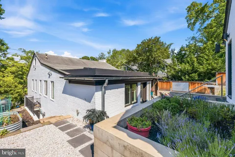 $1,750,000 | 5507 MacArthur Boulevard Northwest, Washington, DC 20016