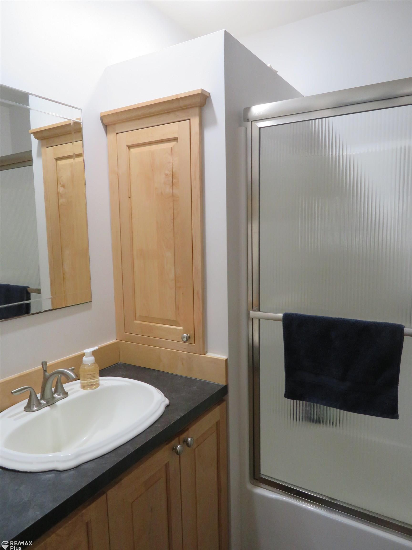 3344 North Irish Road Davison, MI 48423 - Photo 12 of 27 50139915-012c5e5c-33ec-4068-b7c3-f6a6d296d0d8.JPG