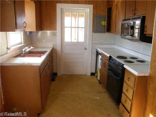 2402 Dane Street High Point, NC 27263 - Photo 5 of 6 Kitchen.
