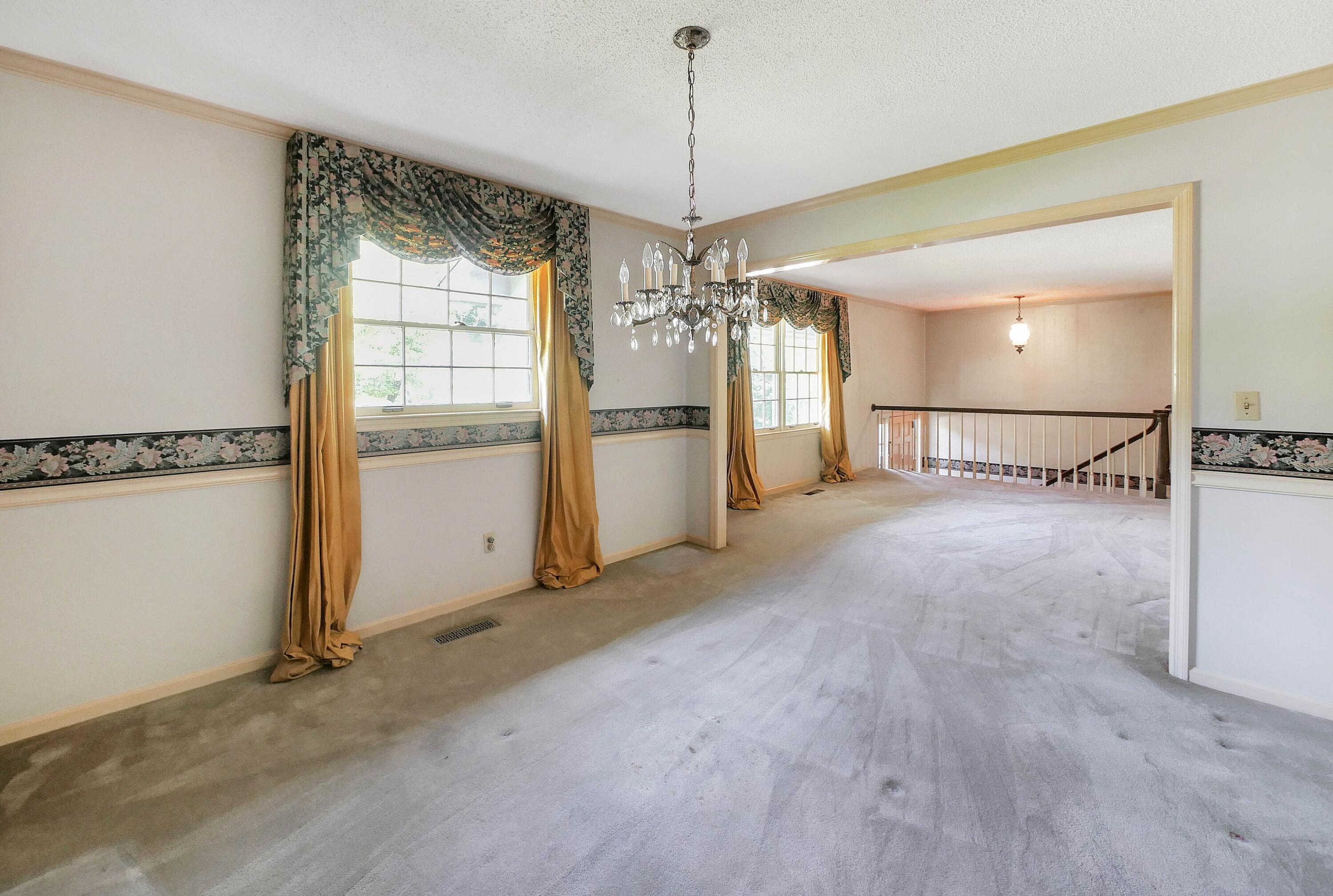 4737 North Forest Road Hixson, TN 37343 - Photo 12 of 33 Dining Room