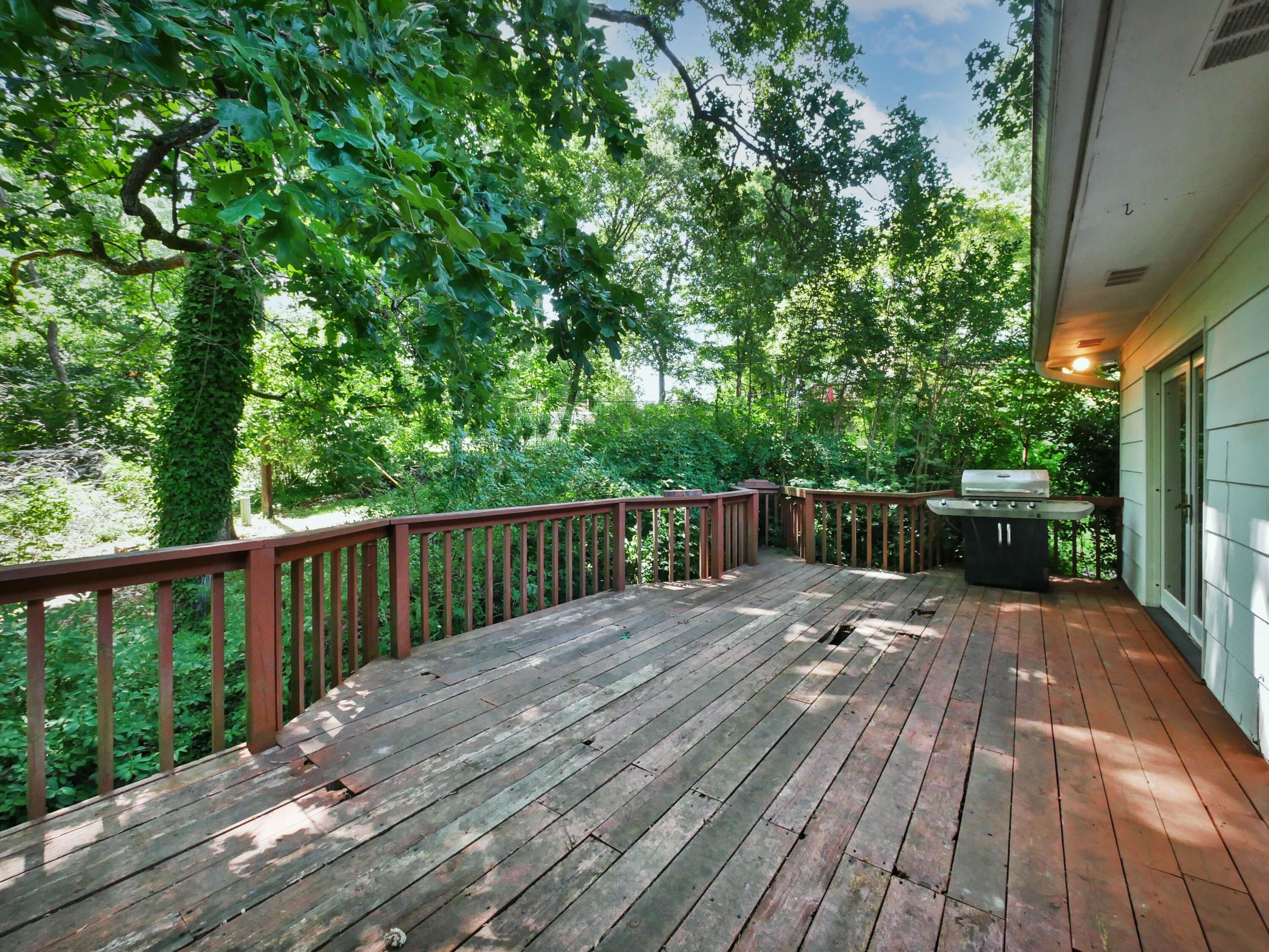 4737 North Forest Road Hixson, TN 37343 - Photo 31 of 33 Back Deck1