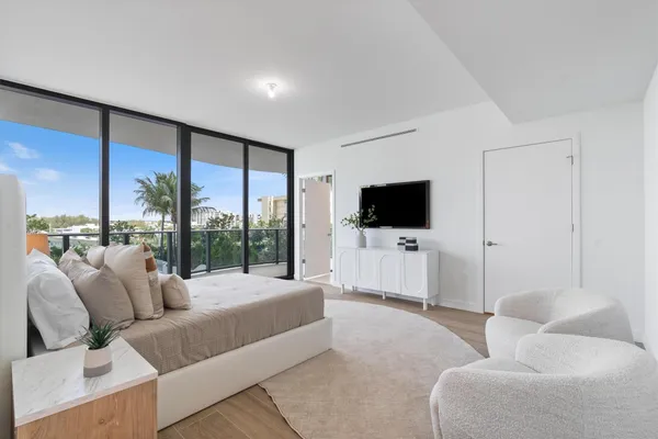 $4,250,000 | 900 North Ocean Boulevard, Unit 401, Pompano Beach, FL 33062