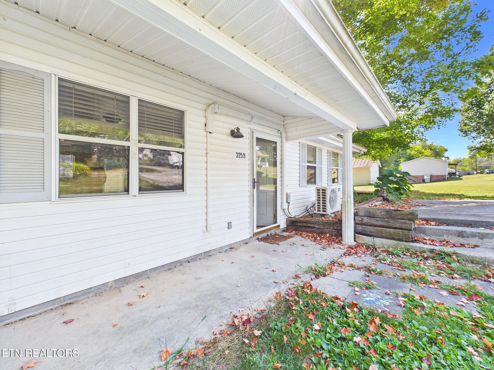 325 Riddle Street Athens, TN 37303 - Photo 4 of 25 Gallery Image 4