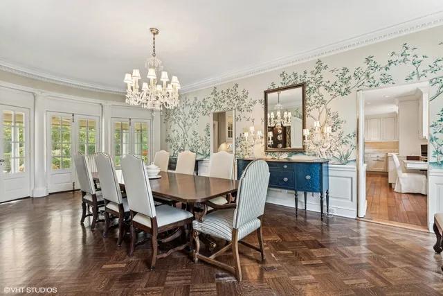 $2,699,000 | 2020 Knollwood Road, Lake Forest, IL 60045