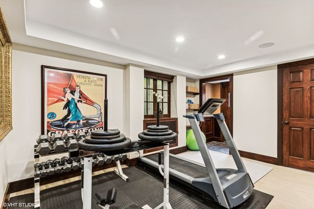 $2,699,000 | 2020 Knollwood Road, Lake Forest, IL 60045