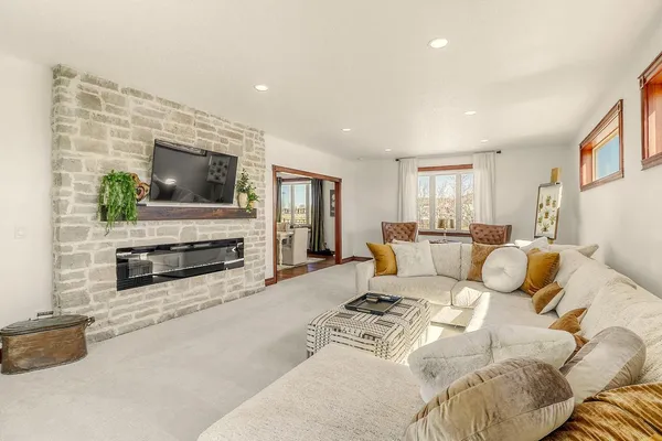 $1,199,000 | 6132 18th Street South, Fargo, ND 58104