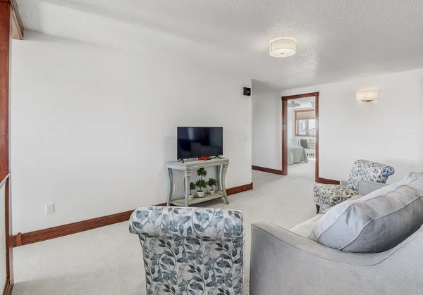 $1,199,000 | 6132 18th Street South, Fargo, ND 58104