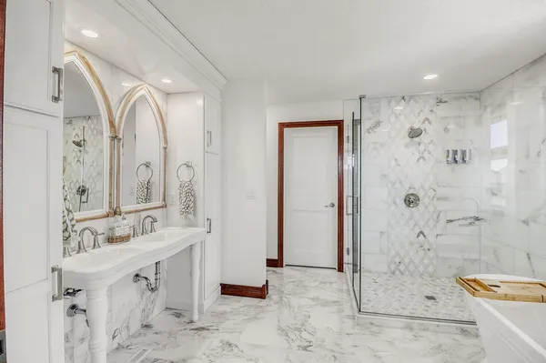 $1,199,000 | 6132 18th Street South, Fargo, ND 58104