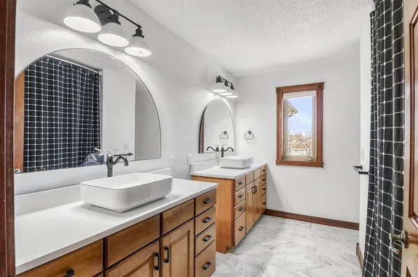 $1,199,000 | 6132 18th Street South, Fargo, ND 58104