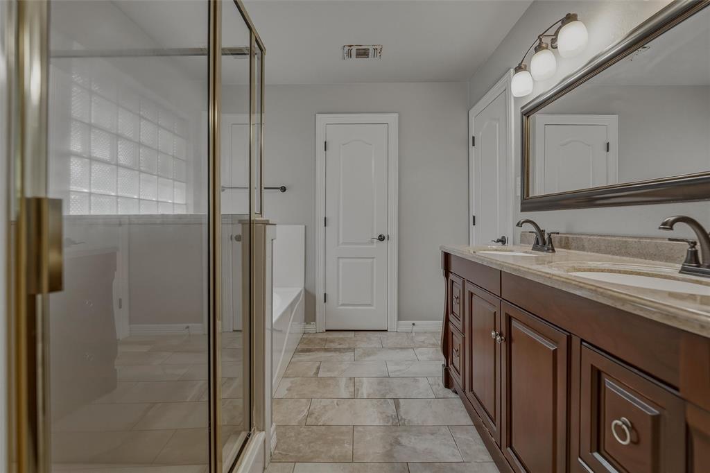 1801 Callender Hill Road Mansfield, TX 76063 - Photo 11 of 40 Gallery Image 11