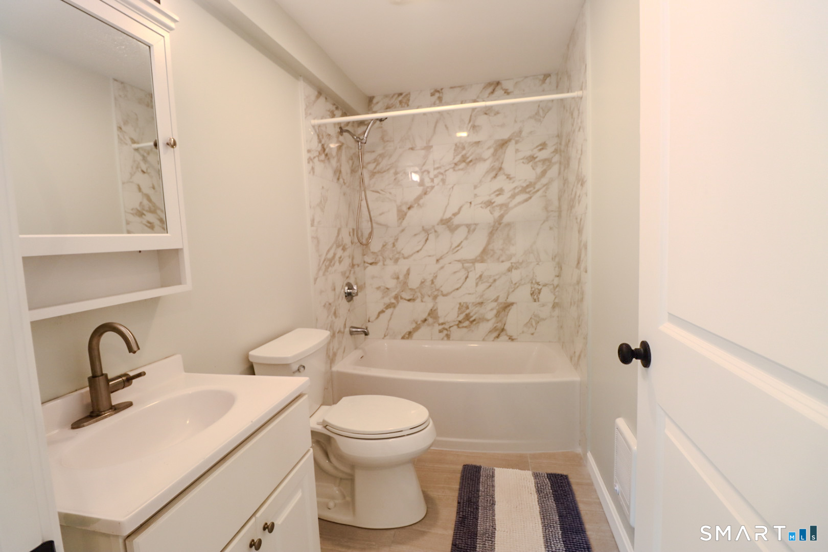 58 Norwich Road Waterford, CT 06375 - Photo 10 of 15