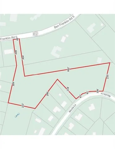 a view of walk in entryway