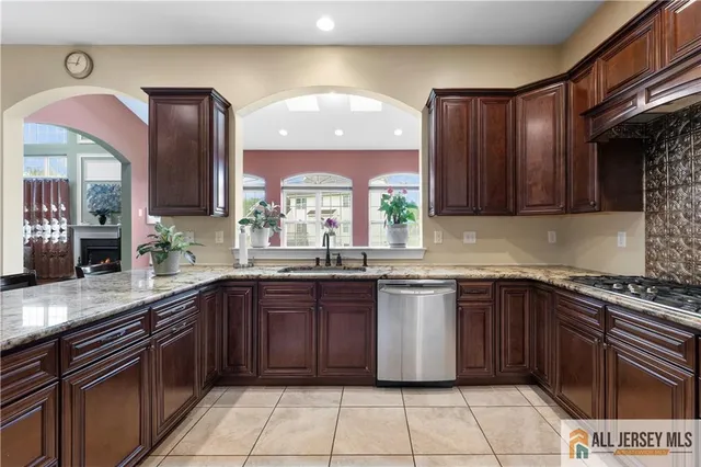 $1,499,999 | 6 Monet Court, Monmouth Junction, NJ 08852