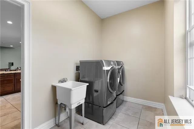 $1,499,999 | 6 Monet Court, Monmouth Junction, NJ 08852