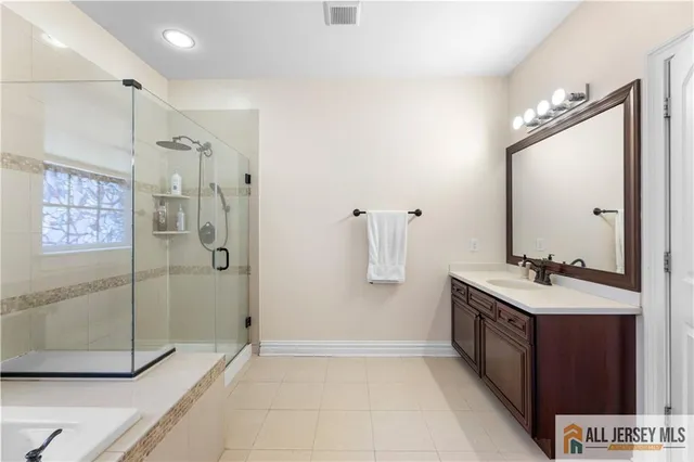 $1,499,999 | 6 Monet Court, Monmouth Junction, NJ 08852