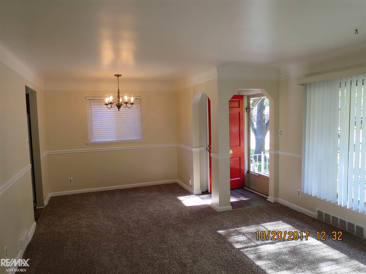 1690 Hampton Road Mount Clemens, MI 48043 - Photo 34 of 38 31333745-33.JPG