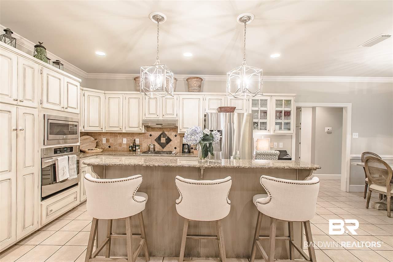 8792 Pine Run Daphne, AL 36527 - Photo 11 of 40 Kitchen