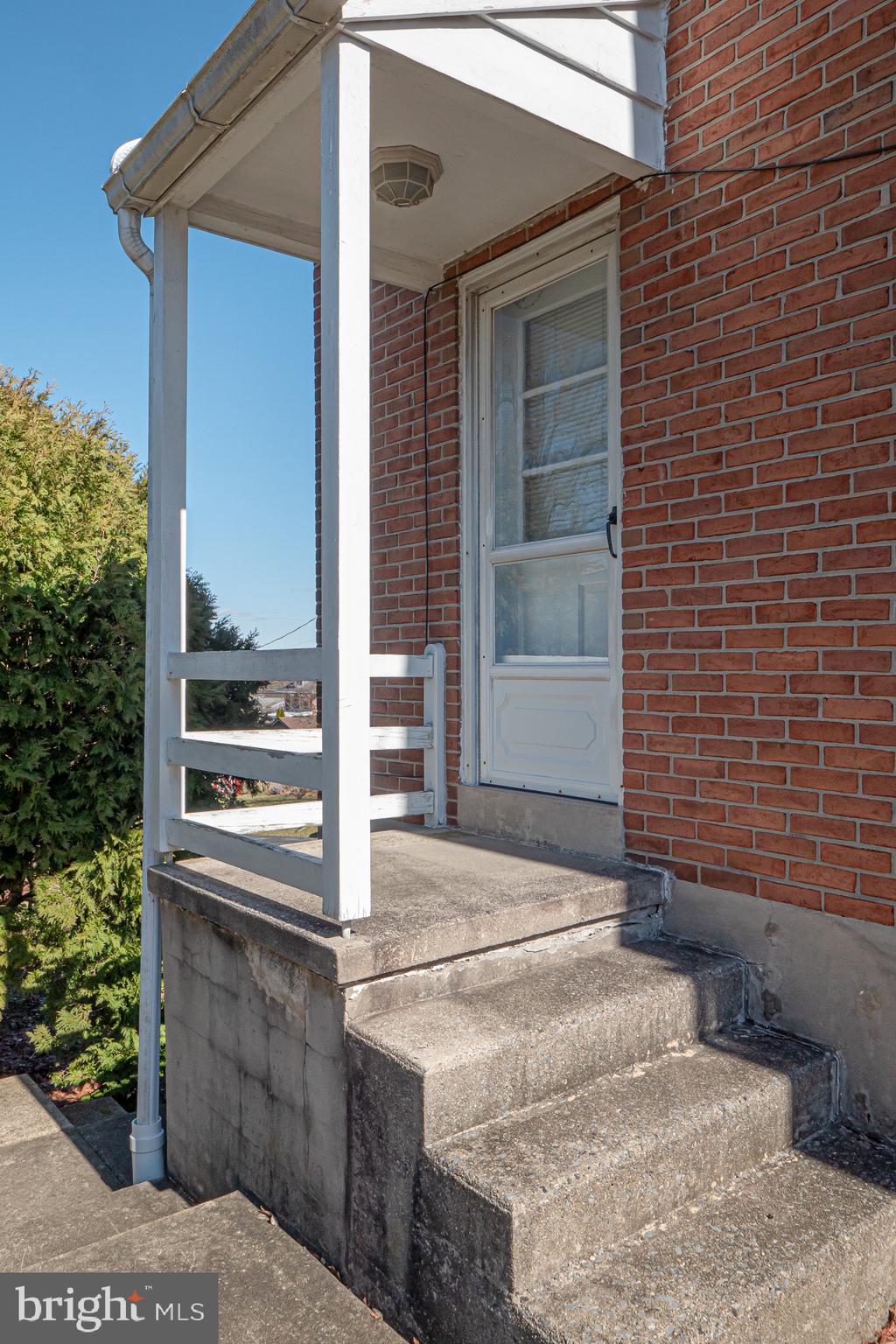 117 East Broad Street Reading, PA 19607 - Photo 3 of 26