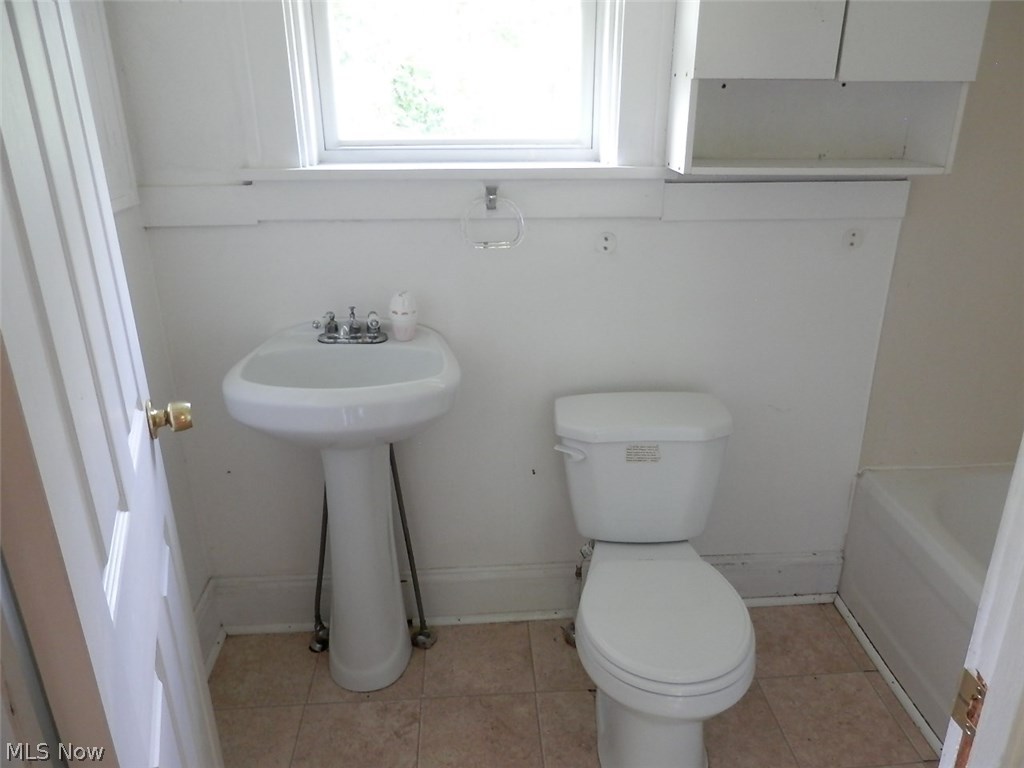 4662 Kent Road Stow, OH 44240 - Photo 6 of 11
