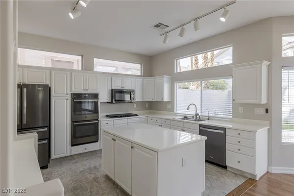 $659,000 | 2084 Eaglepath Circle, Henderson, NV 89074