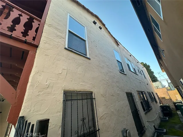 $1,199,000 | 4291 Garthwaite Avenue, Los Angeles, CA 90008