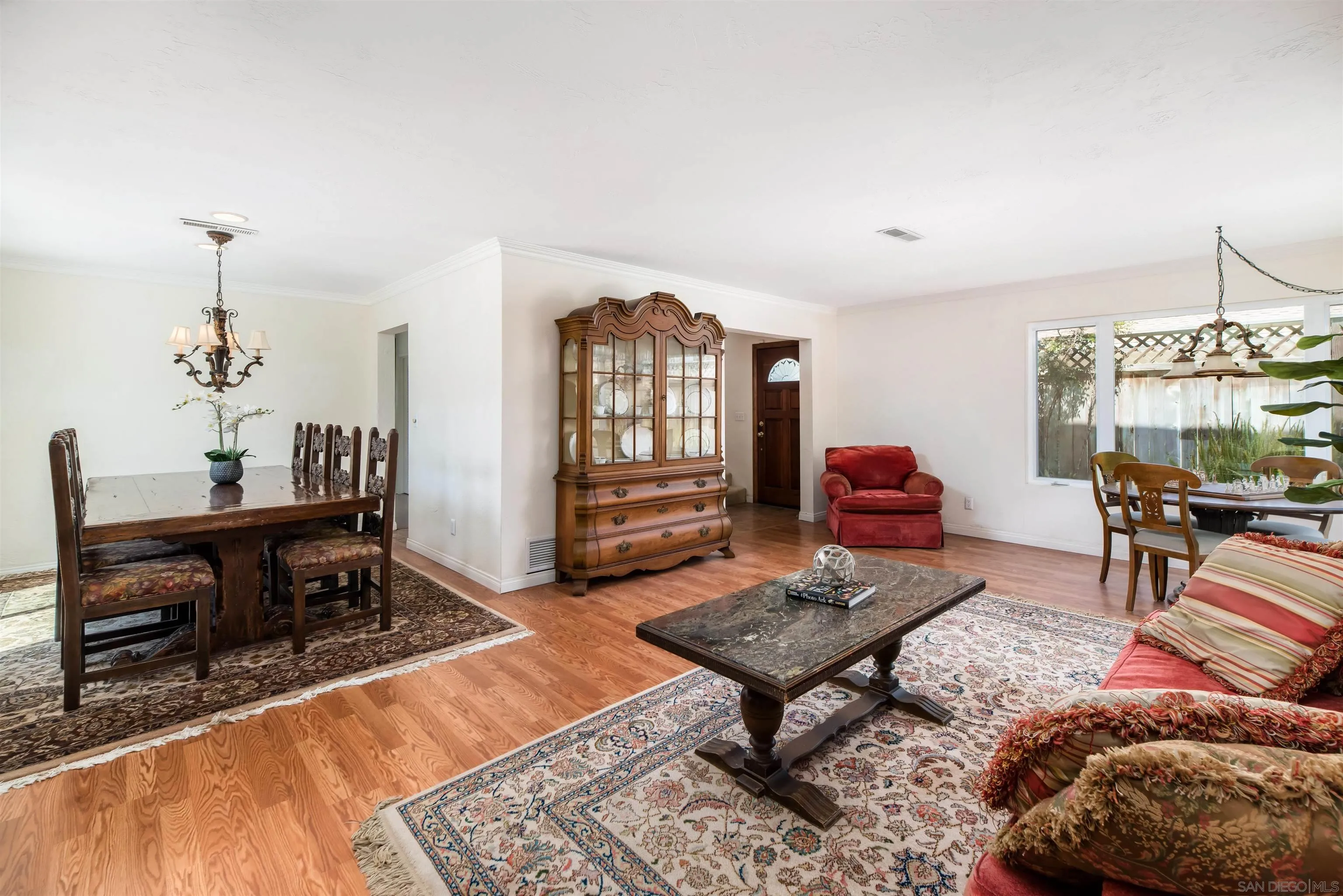13766 Durango Drive Del Mar, CA 92014 - Photo 6 of 30 a living room with furniture and a wooden floor