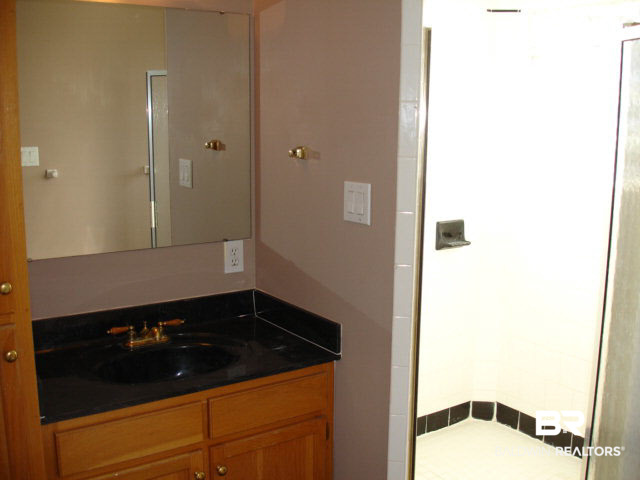 9305 Bay Point Drive Elberta, AL 36530 - Photo 38 of 45 2ND BATH ROOM