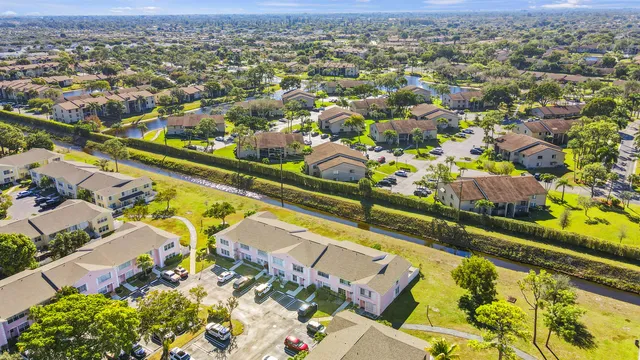 $369,900 | 218 Foxtail Drive, Unit B, Greenacres, FL 33415