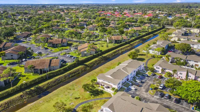 $369,900 | 218 Foxtail Drive, Unit B, Greenacres, FL 33415