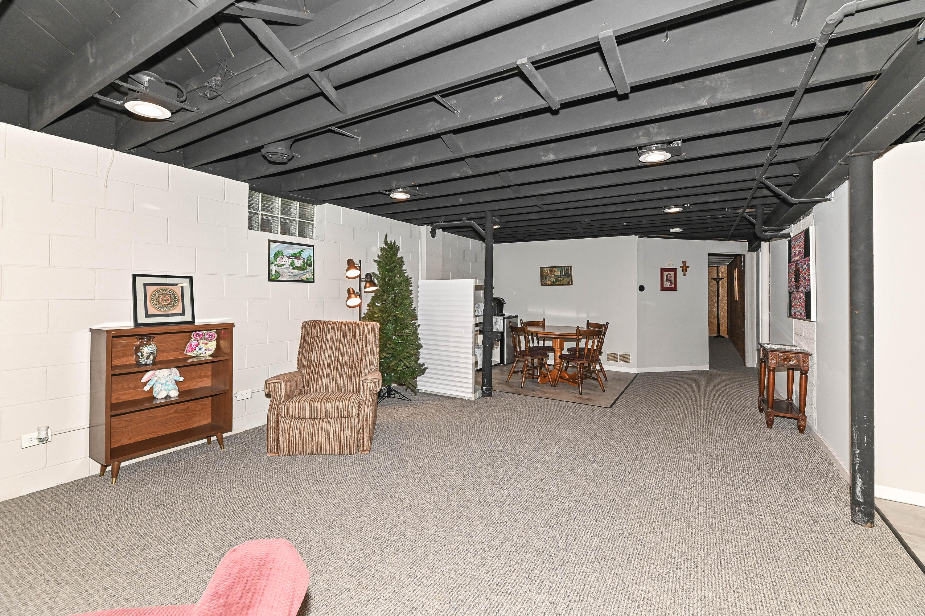 4265 South 68th Street Greenfield, WI 53220 - Photo 22 of 38 S 68th-34